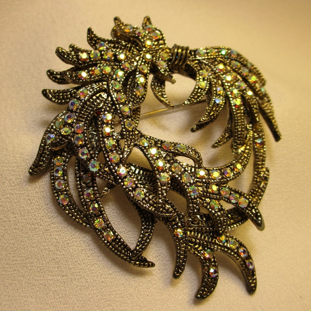 💎HP💎 VTG Lia Sophia Silver Rainbow Crystal Pin